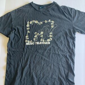 Vintage style mtv tshirt black